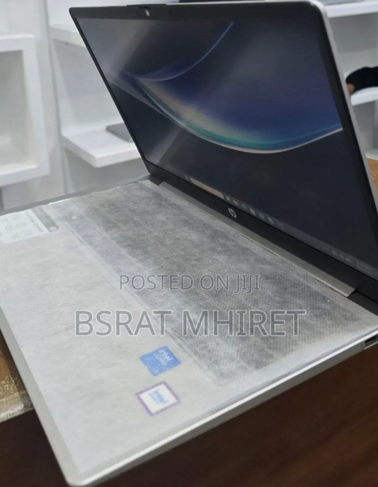 New Laptop HP 14-Dq1025cl 128GB Intel Core I3 SSD 512GB