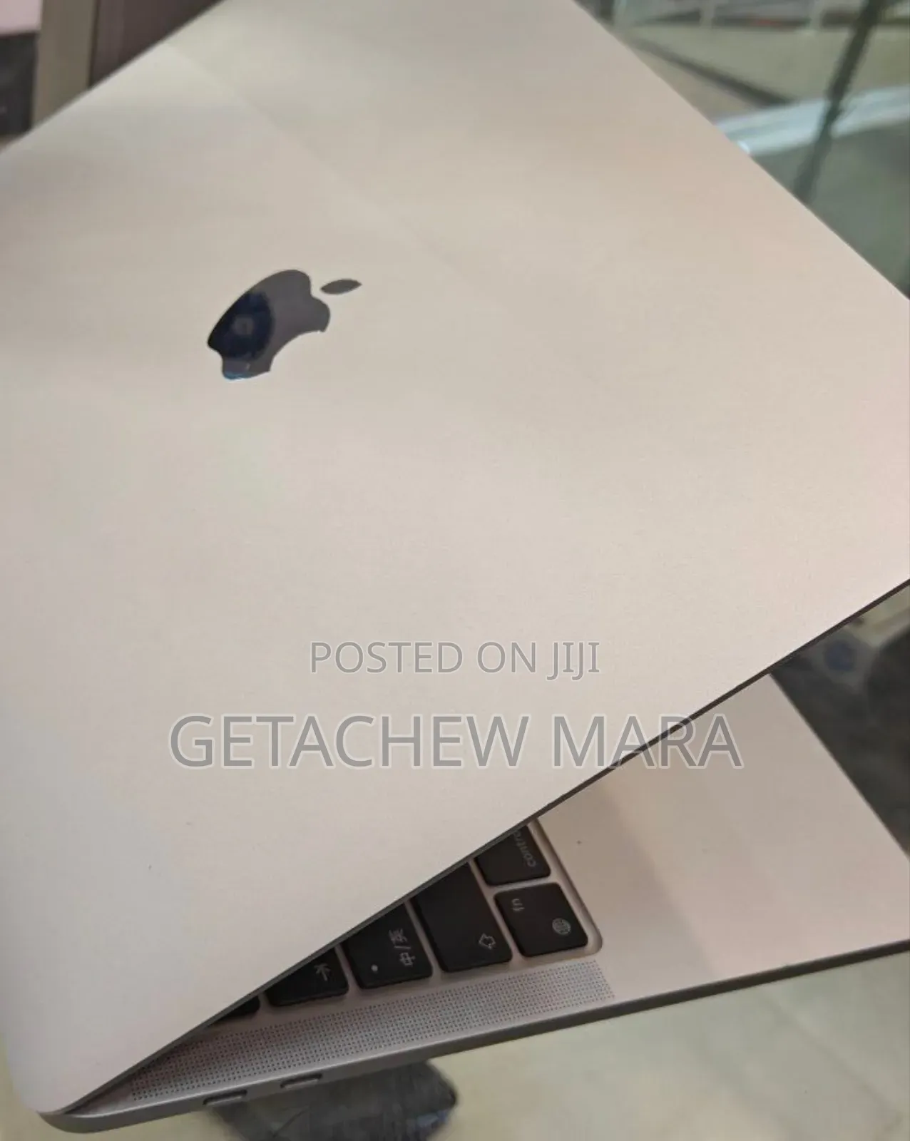 New Laptop Apple MacBook Pro M1 8GB Apple M1 SSD 256GB