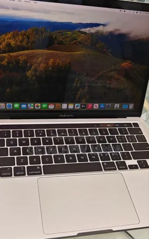 New Laptop Apple MacBook Pro M1 8GB Apple M1 SSD 256GB