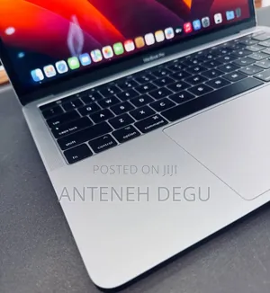 Photo - New Laptop Apple MacBook Pro 2017 8GB Intel Core I5 SSD 256GB