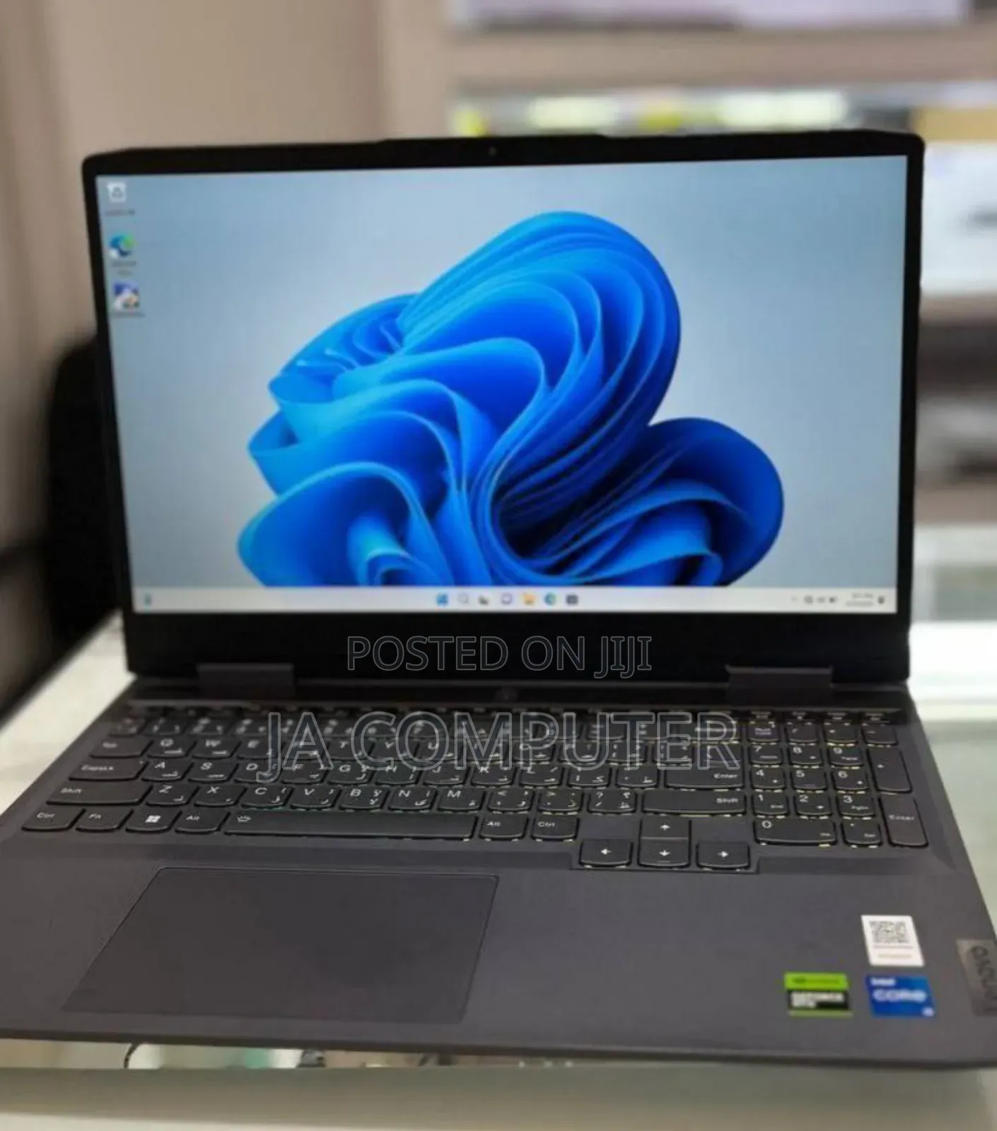 New Laptop Lenovo LOQ 15IRH8 16GB Intel Core I5 SSD 512GB