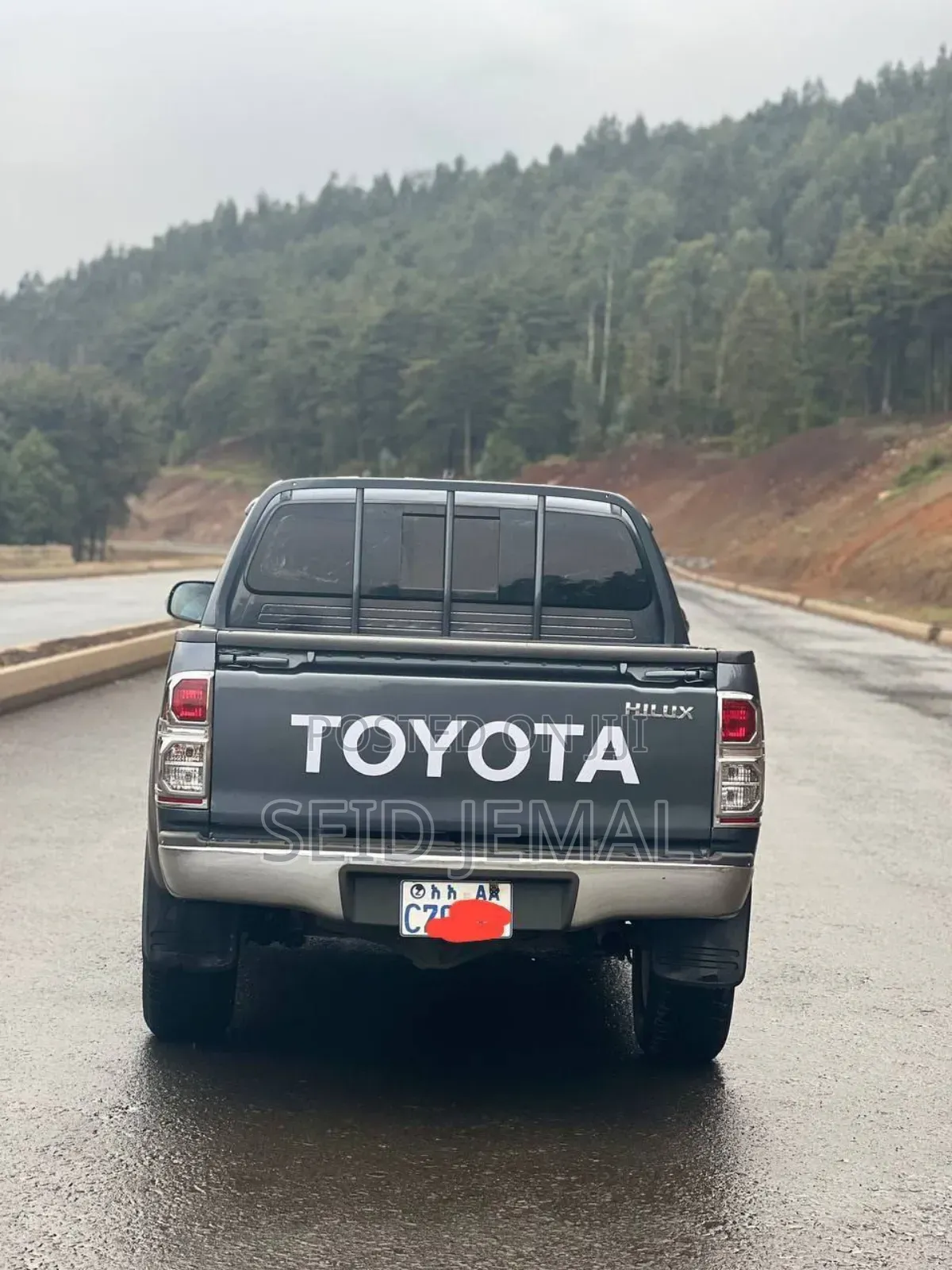 Toyota Hilux 2014 Gray