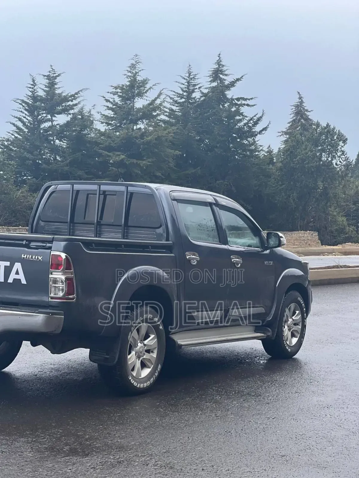 Toyota Hilux 2014 Gray