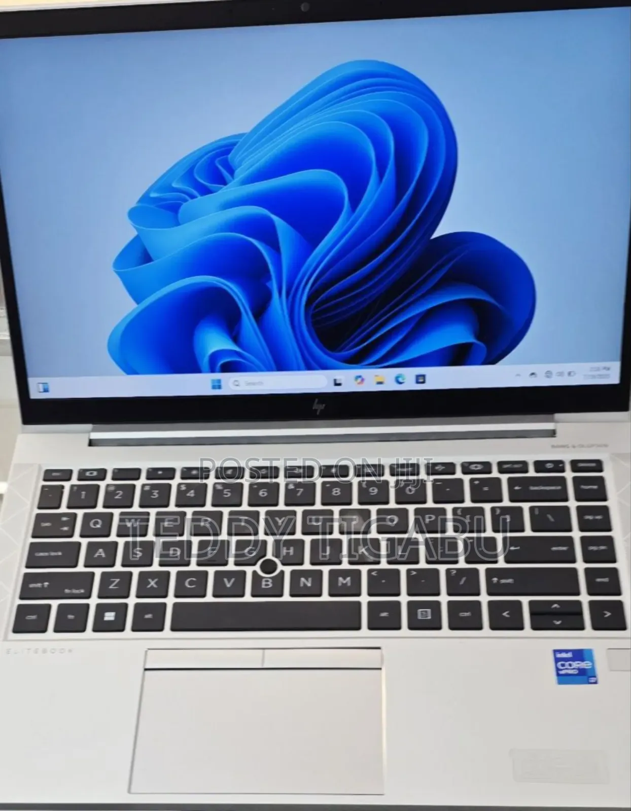 New Laptop HP EliteBook 840 G8 16GB Intel Core I7 SSD 512GB