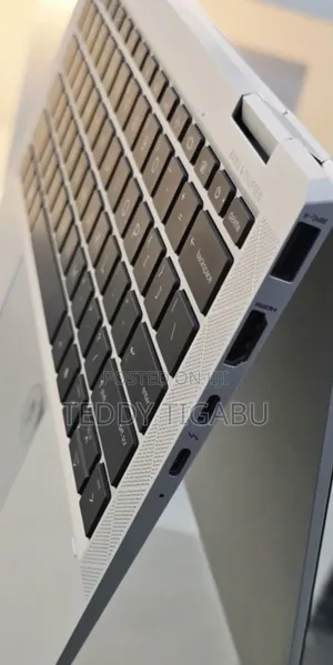 Photo - New Laptop HP EliteBook X GB Intel Core I7 SSD 512GB