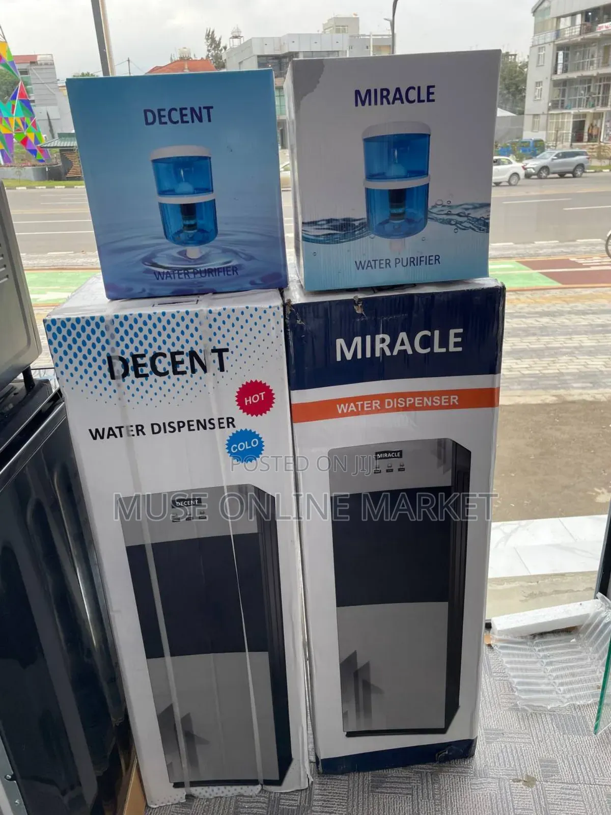 Decent and Miracle Water Disspensser
