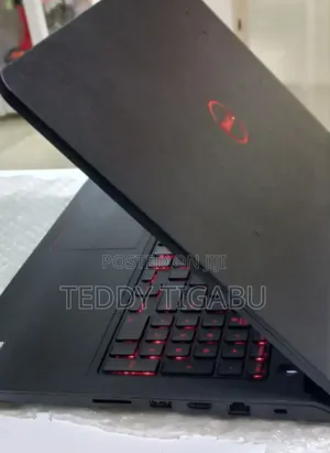 New Laptop Dell Inspiron 15 5577 16GB Intel Core I7 SSD 512GB