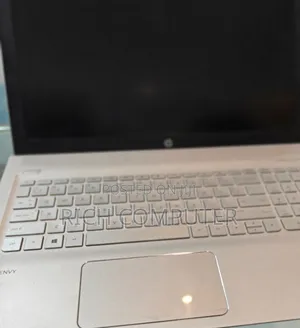 New Laptop HP Envy X360 8GB Intel Core I5 HDD 128GB