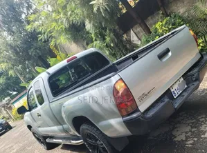 Toyota Tacoma 2007 Silver