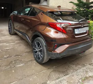Toyota C-HR 2017 Burgundy