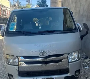 Toyota HiAce 2007 Silver