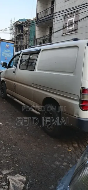 Toyota HiAce 2008 White