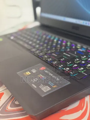 Photo - New Laptop MSI Vector GP68 HX 13V 16GB Intel Core I7 SSD 1T