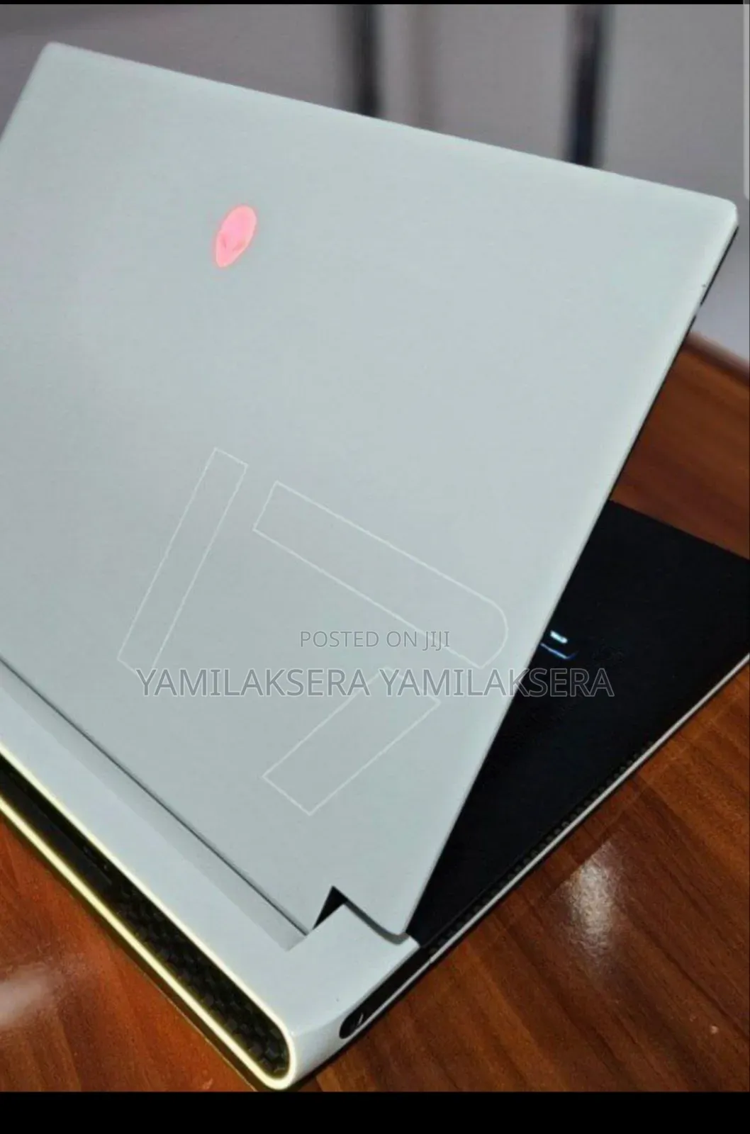 New Laptop Alienware M17x R2 16GB Intel Core I7 SSD 1T