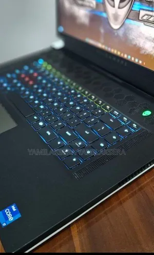 New Laptop Alienware M17x R2 16GB Intel Core I7 SSD 1T