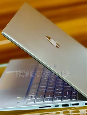 New Laptop HP Pavilion X360 8GB Intel Core I5 SSD 512GB