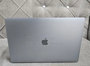 Photo - New Laptop Apple MacBook Pro 2019 32GB Intel Core I9 SSD 512GB