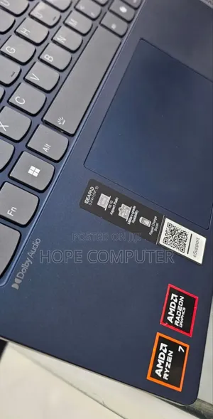 New Laptop Lenovo IdeaPad 520 16GB AMD Ryzen 7 SSD 1T