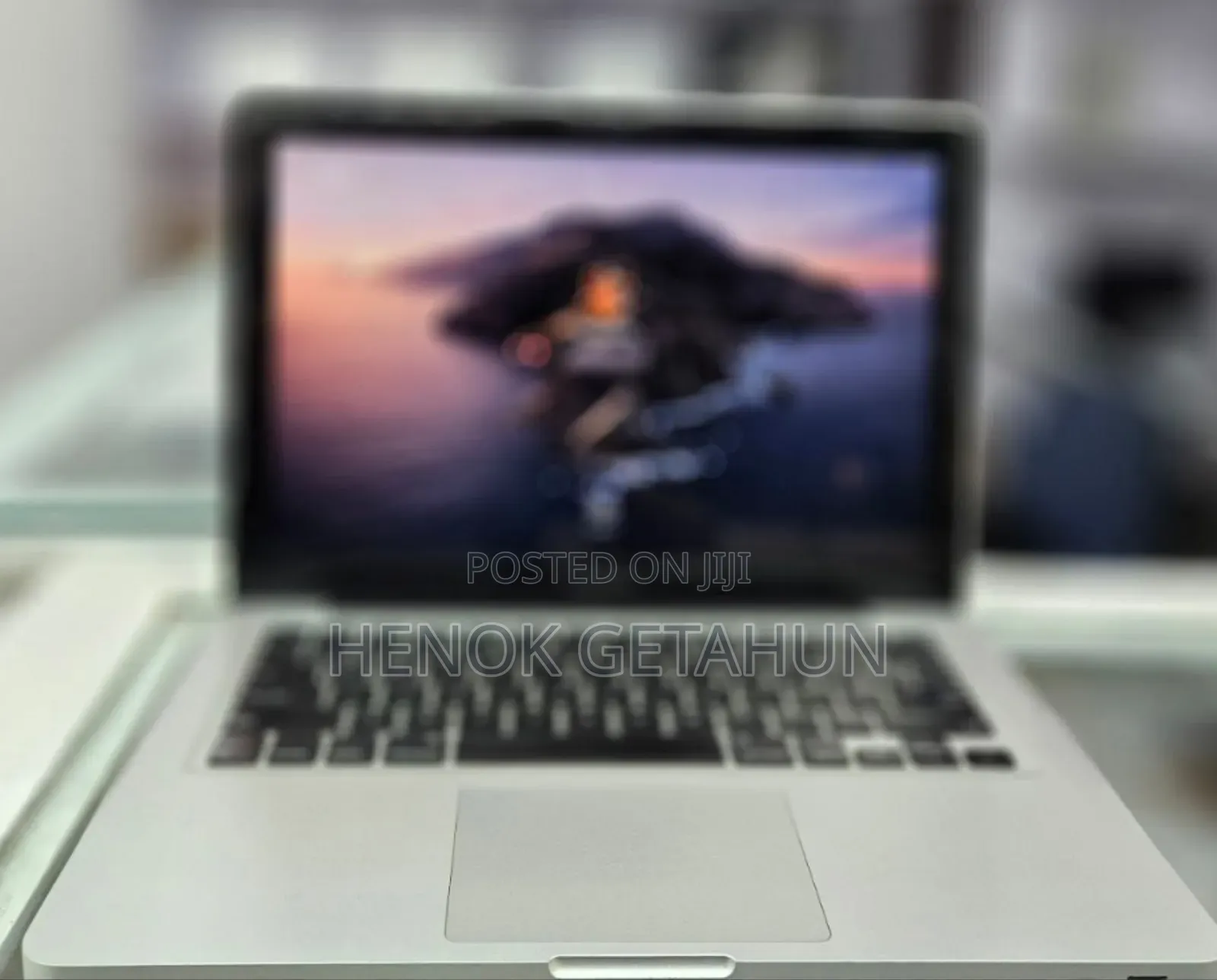 New Laptop Apple MacBook 2012 4GB Intel Core I5 SSD 256GB