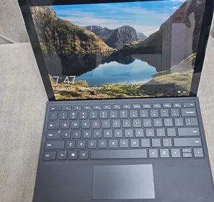 New Laptop Apple MacBook Pro 2017 16GB SSD 512GB