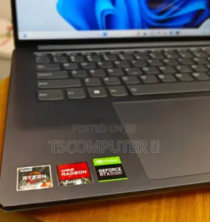 New Laptop Lenovo 32GB AMD Ryzen 7 SSD 512GB