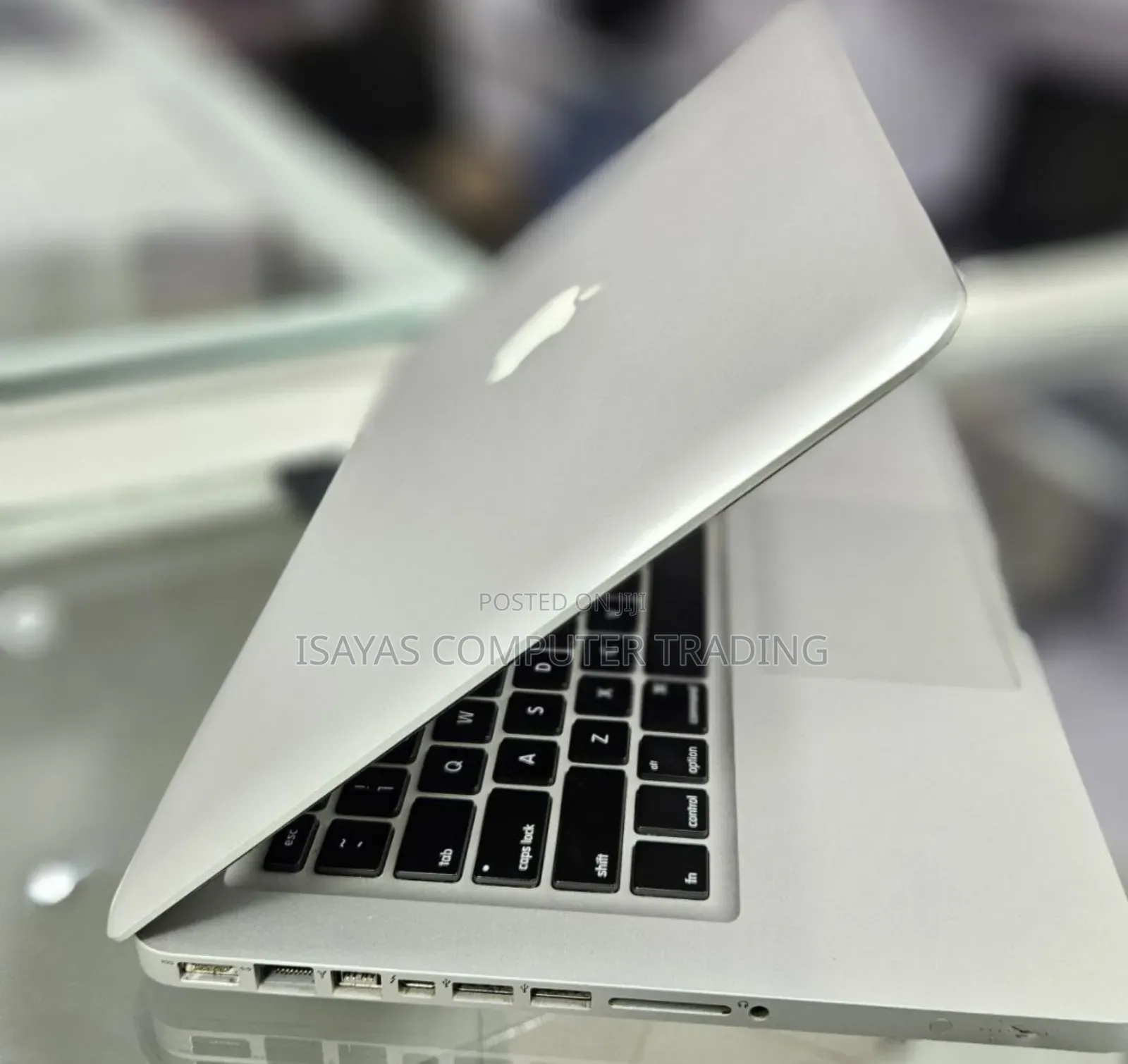 New Laptop Apple MacBook 2012 4GB Intel Core I5 SSD 256GB