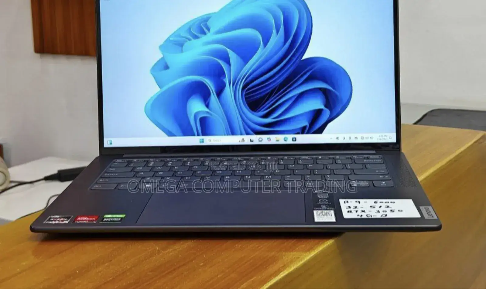New Laptop Lenovo 32GB AMD Ryzen 9 SSD 512GB