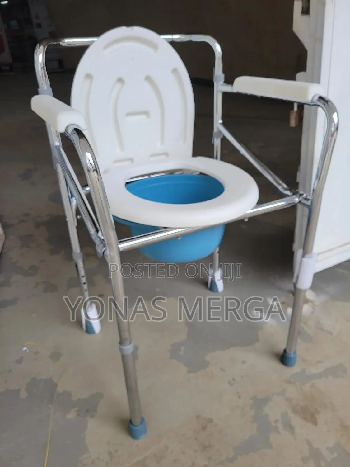 Bedside Commode/as a Toilet Chair式能150 Kgs,Net Weight:8 KGS