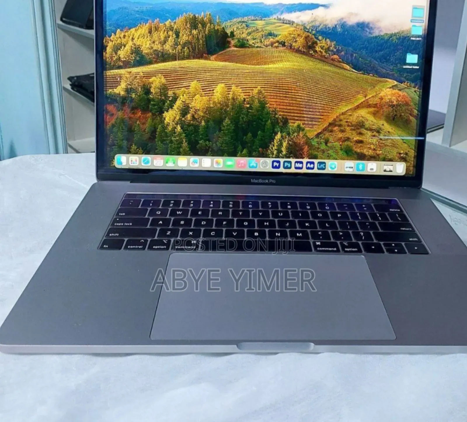 New Laptop Apple MacBook Pro 2019 16GB Intel Core I7 SSD 512GB