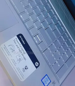 New Laptop HP Pavilion 15 8GB Intel Core I5 HDD 1T