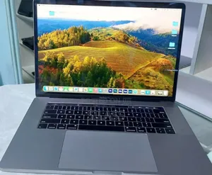 New Laptop Apple MacBook Pro 2019 16GB Intel Core I7 SSD 512GB