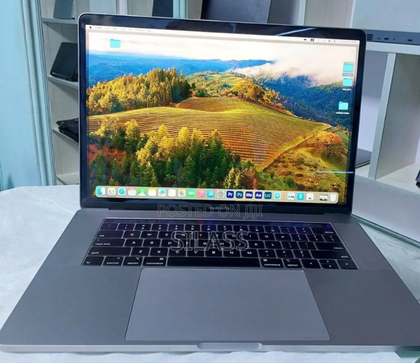 New Laptop Apple MacBook Pro 2019 16GB Intel Core I7 SSD 512GB