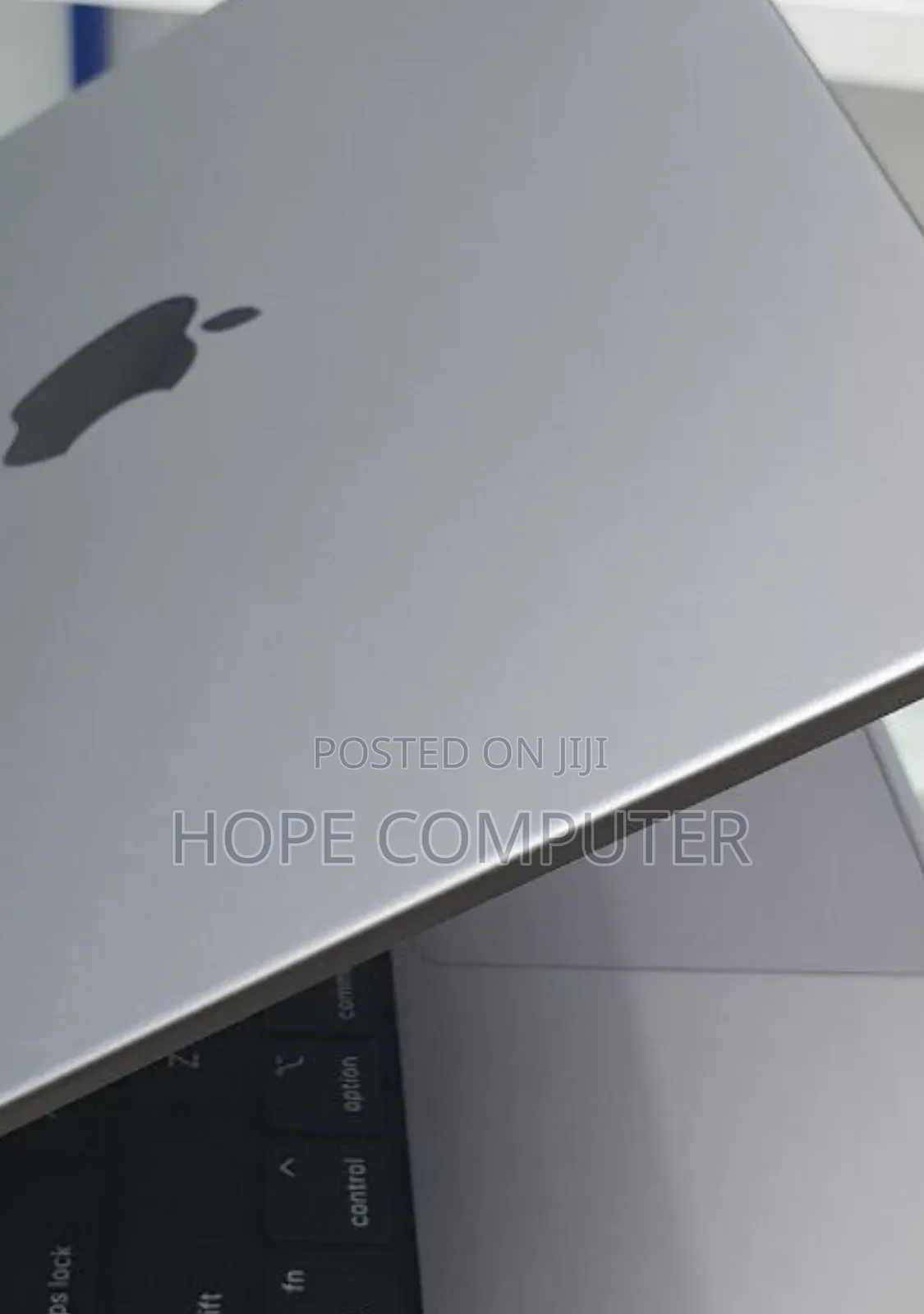 New Laptop Apple MacBook Pro M1 32GB Apple M1 Pro SSD 512GB