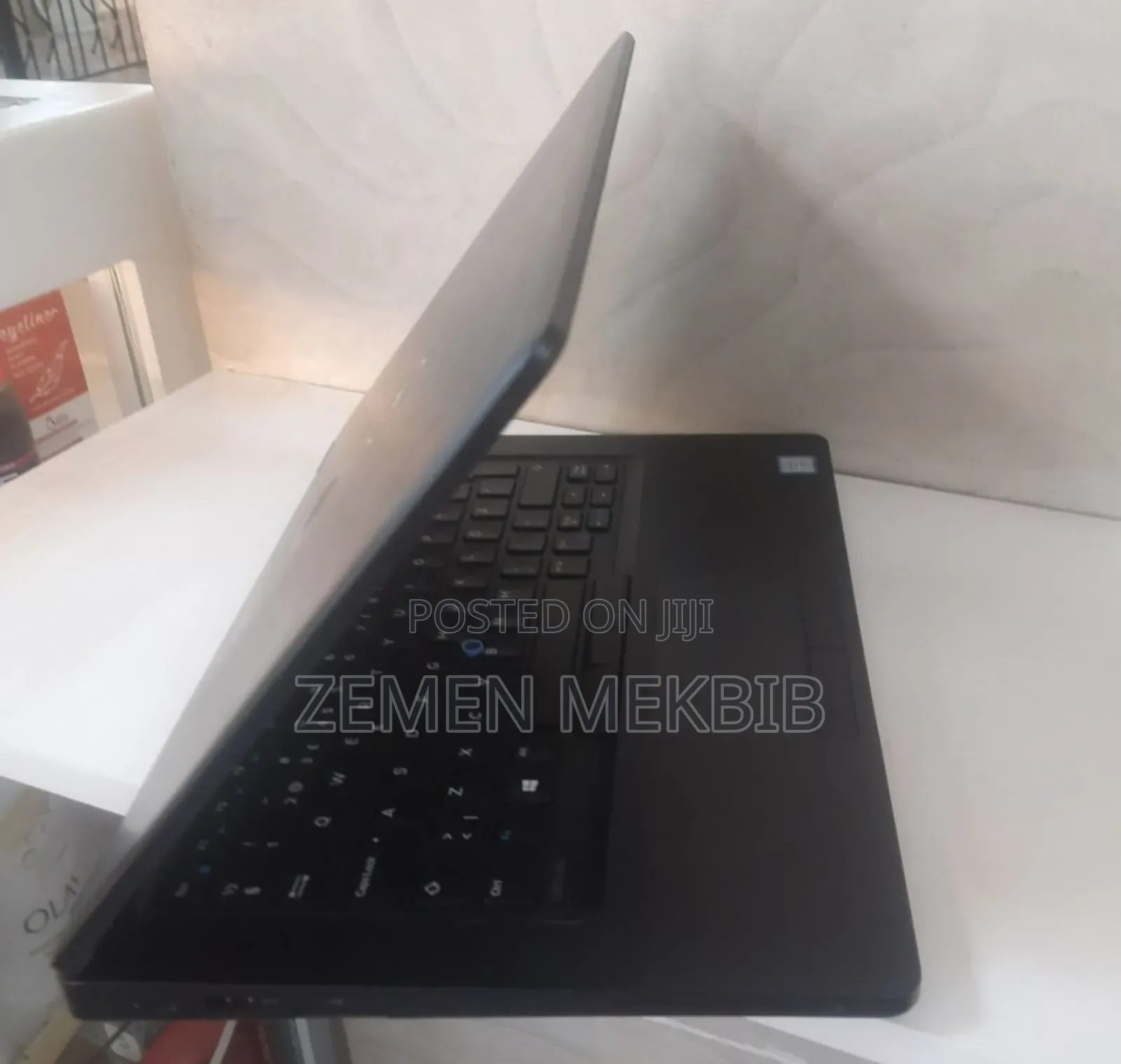 New Laptop Dell Latitude 5310 8GB Intel Core I5 SSD 128GB