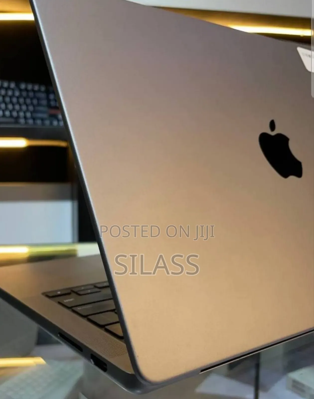New Laptop Apple MacBook Pro M1 32GB Apple M1 SSD 1T