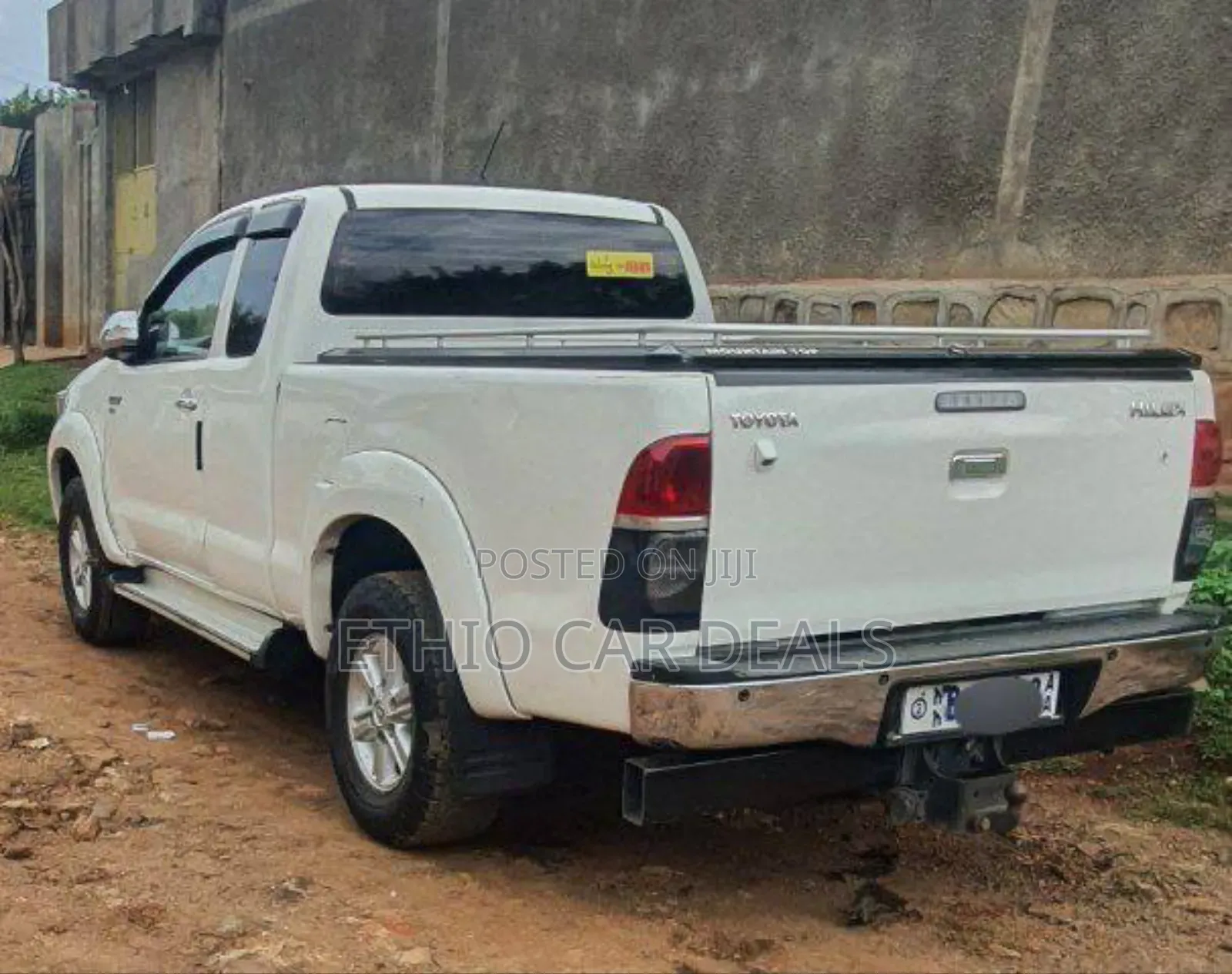 Toyota Hilux 2015 White