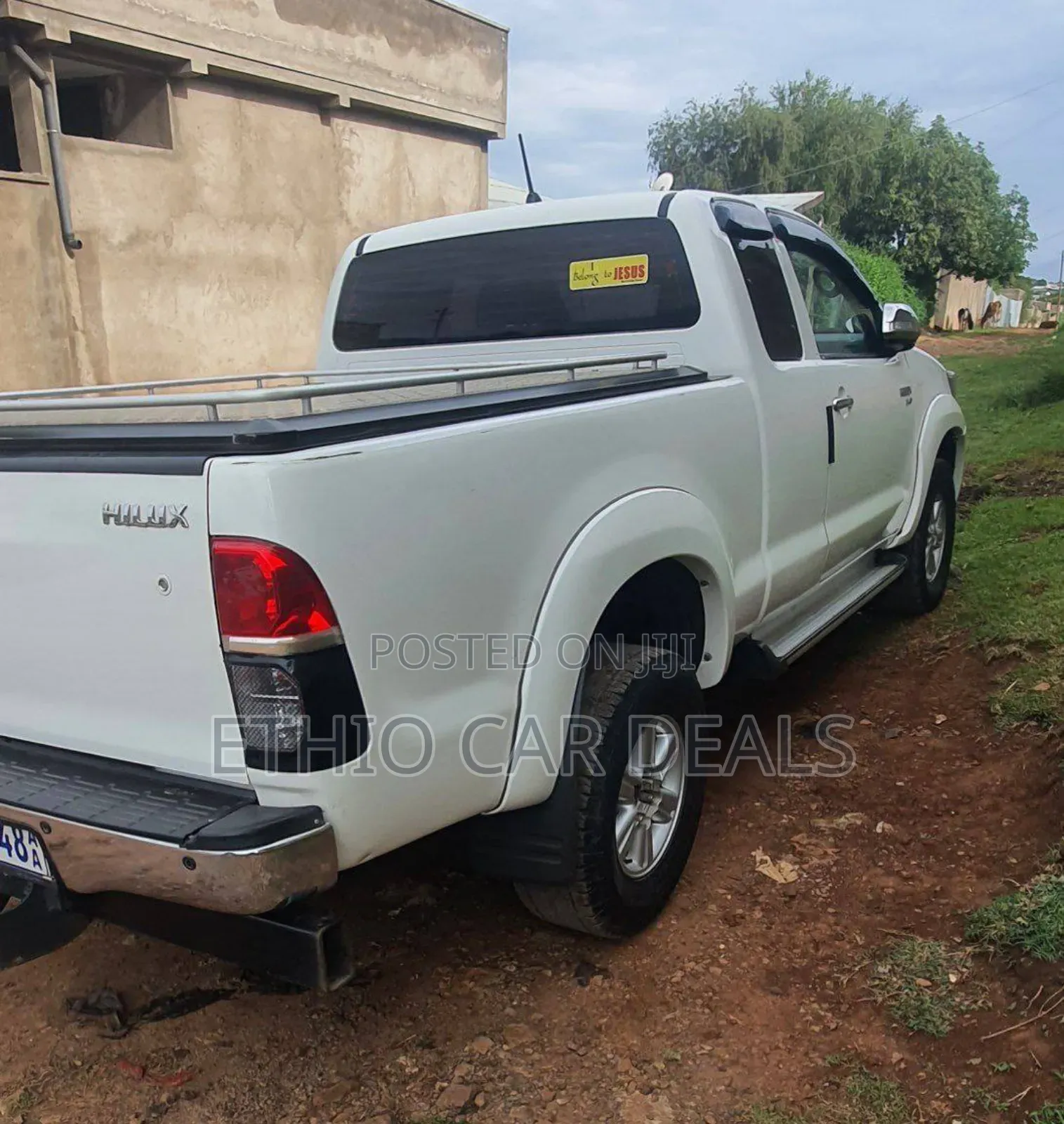 Toyota Hilux 2015 White