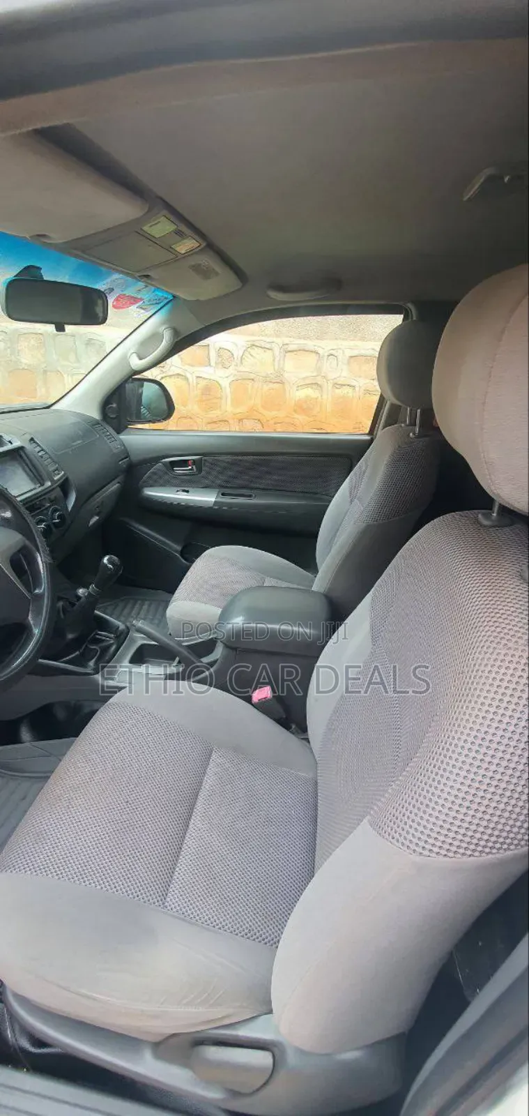 Toyota Hilux 2015 White