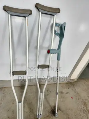 Photo - Crutches奔馳crutches盎司crutches袴喇crutches峙我crutches鴦你crutches