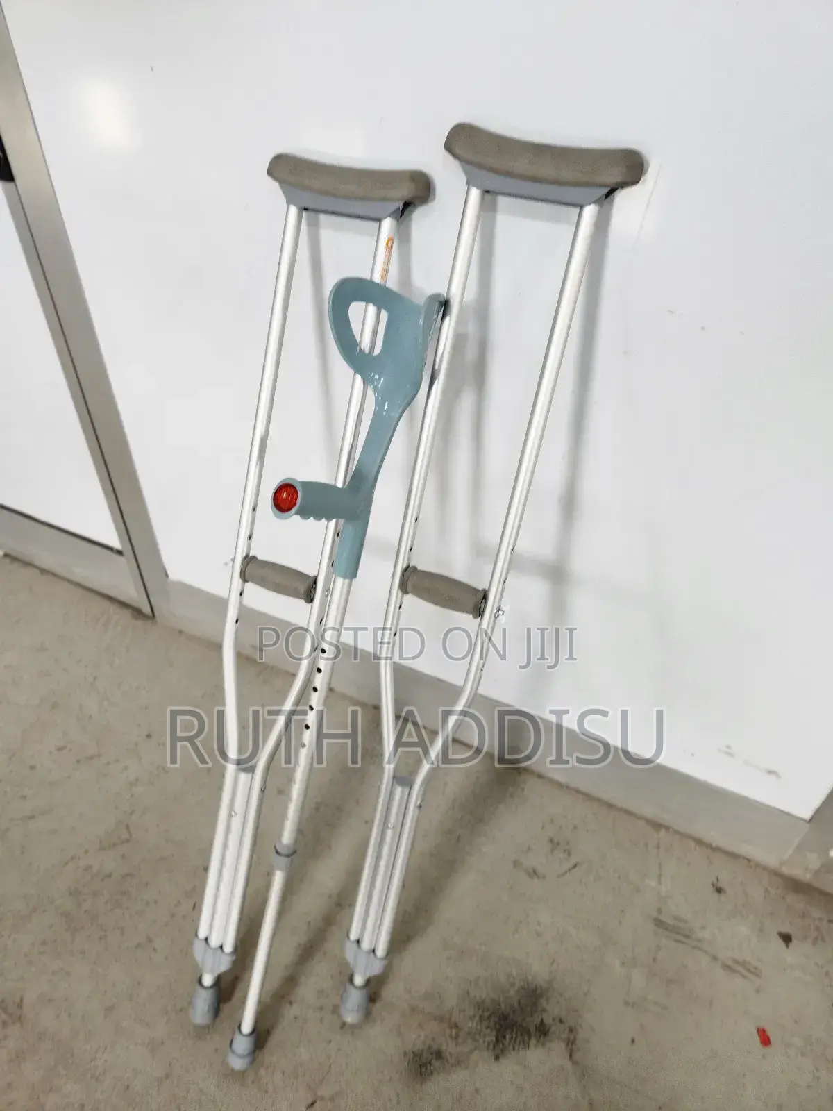 Crutches盎司axillary Crutches可能axillary_crutches殲我crutches New