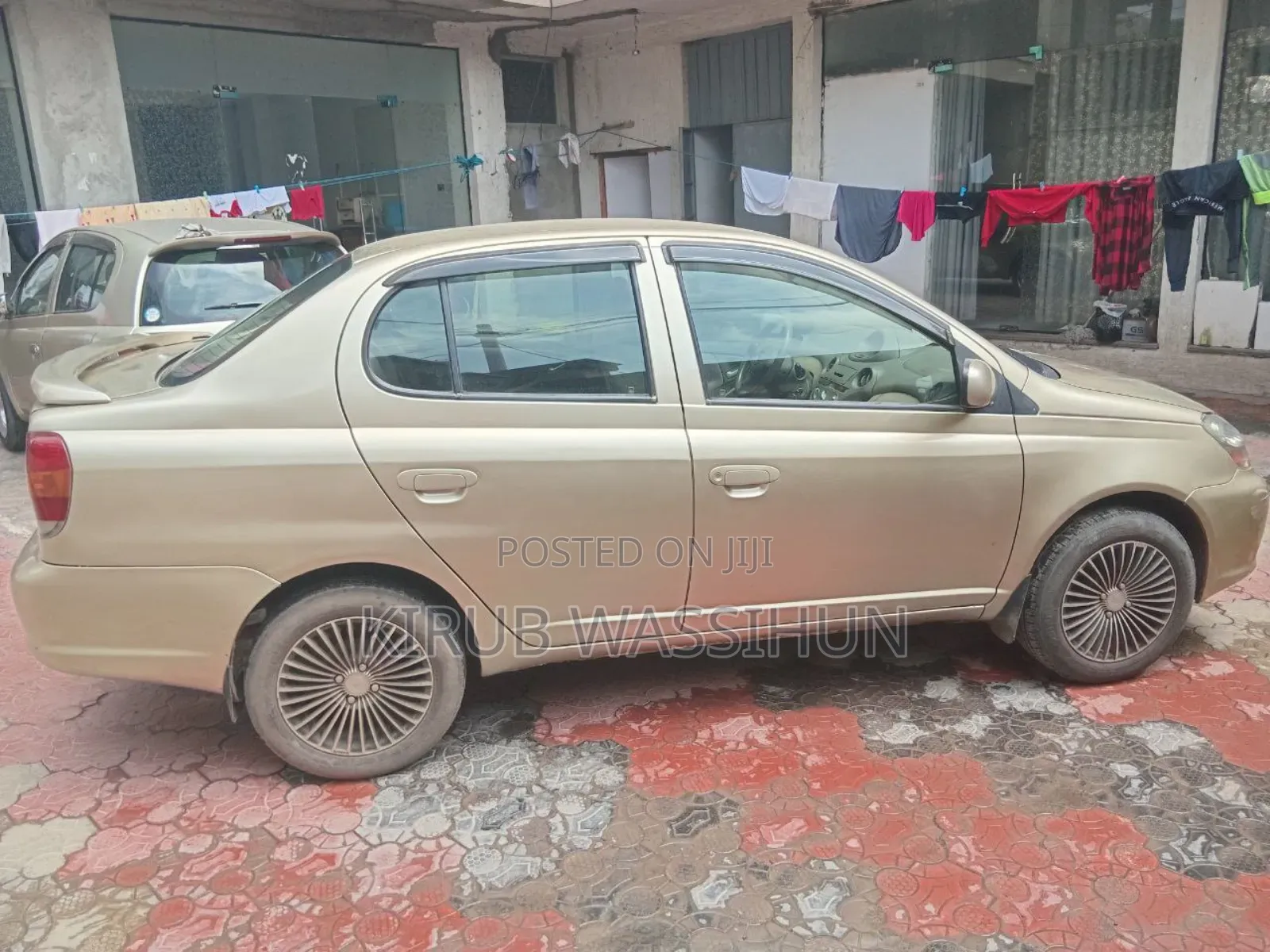 Toyota Platz 2005 Gold