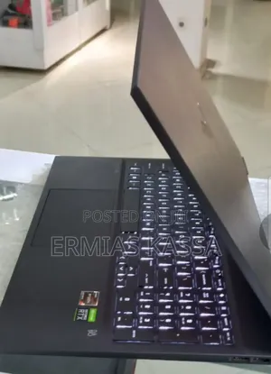 New Laptop HP Victus 16 16GB AMD Ryzen 7 SSD 1T