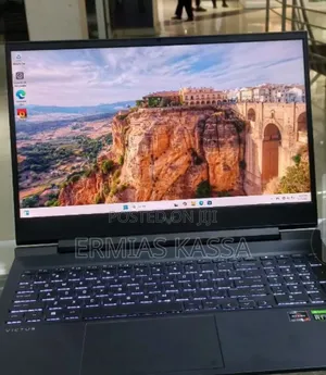 New Laptop HP Victus 16 16GB AMD Ryzen 7 SSD 1T