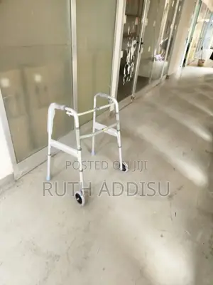 Photo - Foldable Walker鴦吋medical Walker疑問medical Walker奇幻walker New