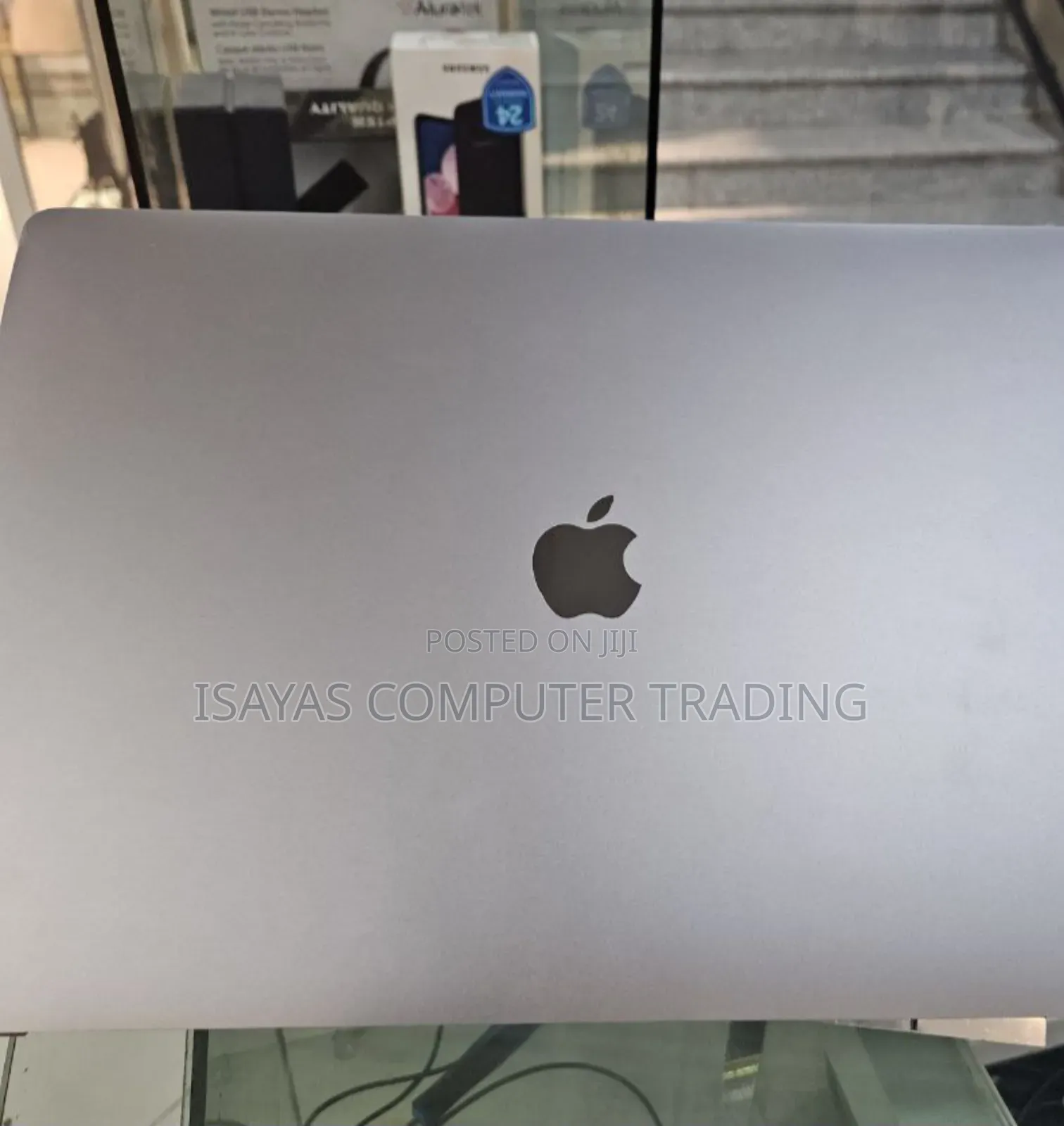 New Laptop Apple MacBook Pro 2019 16GB Intel Core I7 SSD 512GB