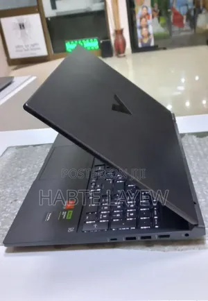New Laptop HP Victus 15 16GB AMD Ryzen 7 SSD 1T