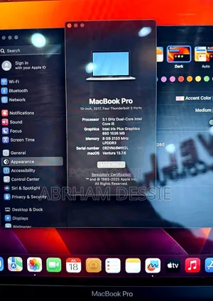 New Laptop Apple MacBook Pro 2017 8GB SSD 256GB