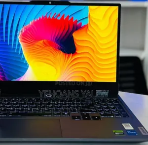 New Laptop Lenovo LOQ 15ARP9 16GB Intel Core I7 SSD 512GB