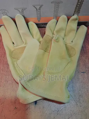 Photo - Affordable Safety Glove for Construction Use