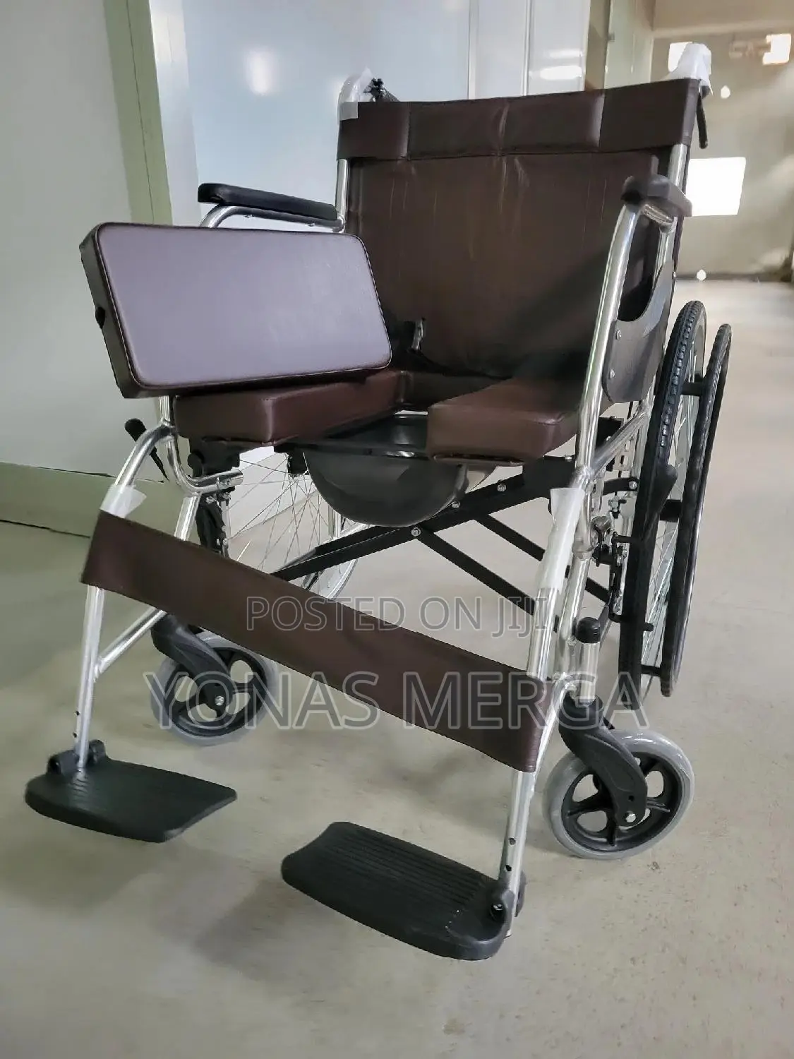 Potty Wheelchair冉發toilet Wheelchairووwheelchair膝巨wheelchair